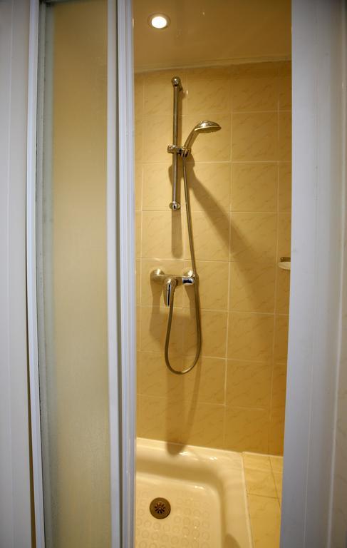 Hôtel Sunny Paris Bagian luar foto